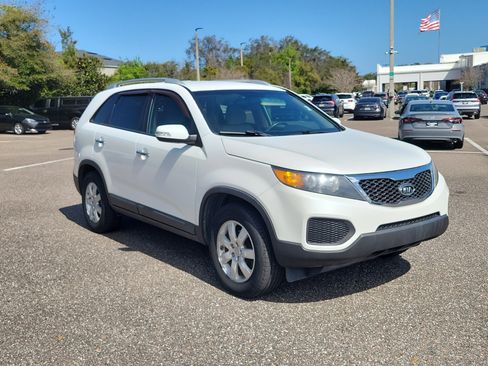 Used 2012 Kia Sorento LX image 7