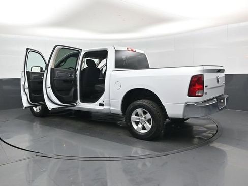 Used 2023 RAM 1500 Classic SLT w/ Electronics Group AWD/4WD image 46