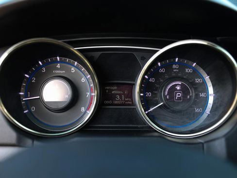 Used 2013 Hyundai Sonata Limited w/ Premium Pkg FWD image 28