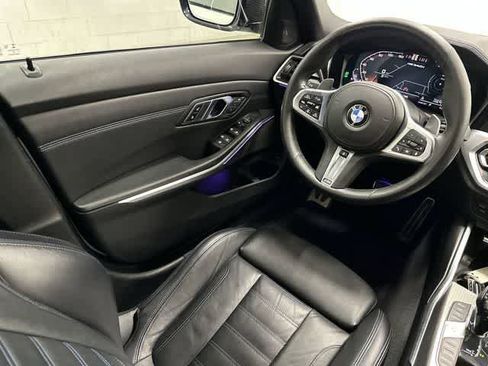 Used 2020 BMW M340i RWD image 12