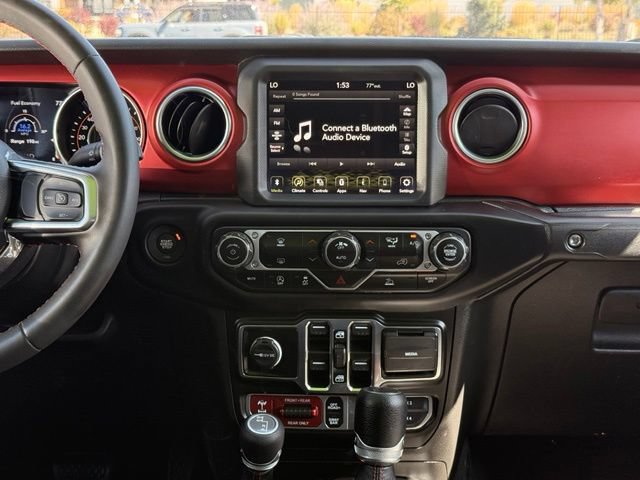Used 2023 Jeep Gladiator Rubicon w/ Trailer Tow Package AWD/4WD image 21