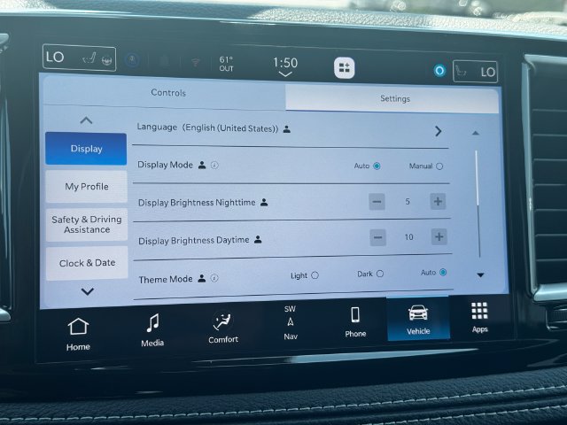 New 2027 Chrysler Pacifica Select w/ Family Tech Group AWD/4WD image 34