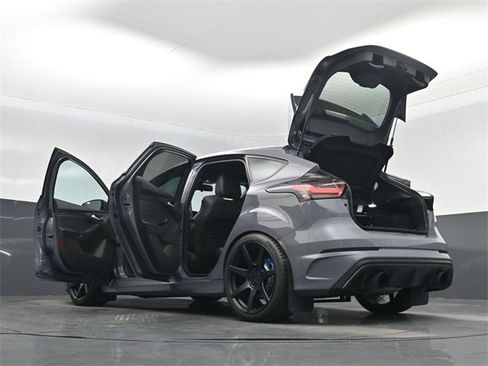 Used 2016 Ford Focus RS image 64