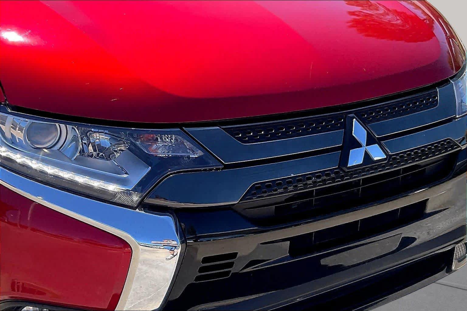 Used 2020 Mitsubishi Outlander LE FWD image 29