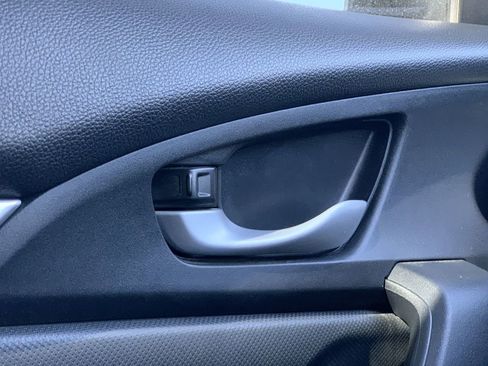 Used 2019 Honda Civic Sport image 16