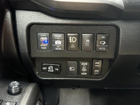 Used 2022 Toyota Tacoma TRD Off-Road w/ Technology Package image 24