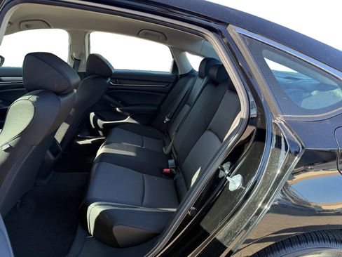 Used 2022 Honda Accord LX image 16