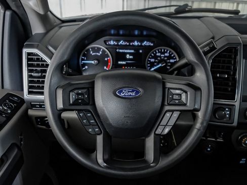 Used 2022 Ford F350 XLT w/ XLT Premium Package image 15