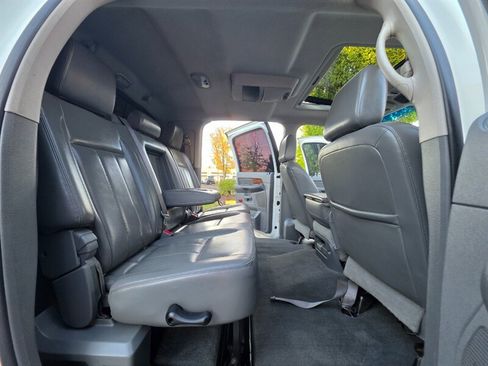 Used 2006 Dodge Ram 2500 Truck Laramie image 16