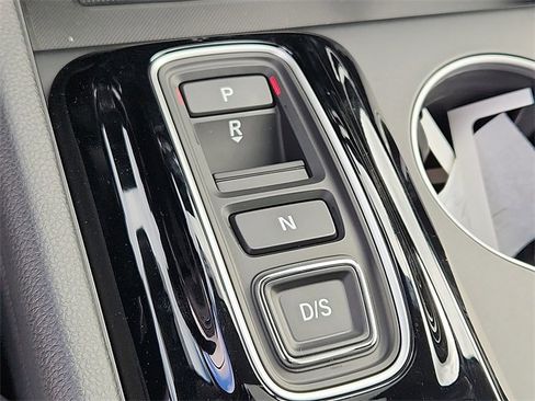 New 2025 Honda Pilot Touring image 15