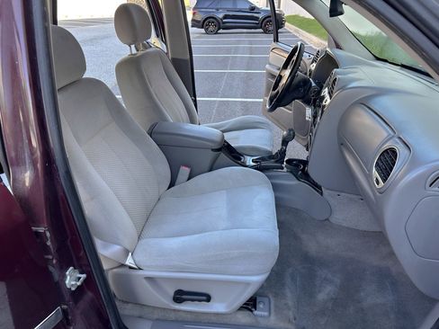 Used 2007 GMC Envoy SLE AWD/4WD image 31