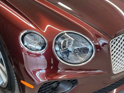 Used 2020 Bentley Continental GT image 9