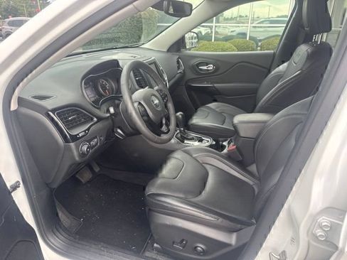 Used 2023 Jeep Cherokee Altitude Lux AWD/4WD image 13
