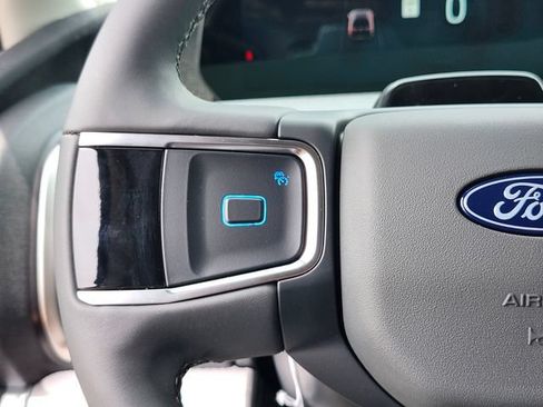 New 2026 Ford Expedition Active AWD/4WD image 33
