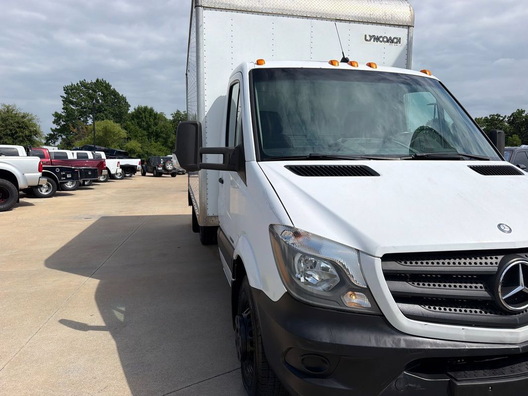 Used 2015 Mercedes-Benz Sprinter 3500 image 14