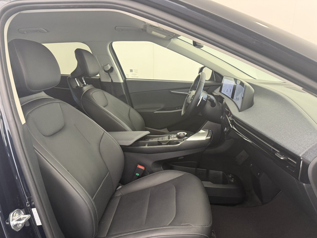 Used 2024 Kia EV6 Wind w/ Wind Technology Package AWD/4WD image 10