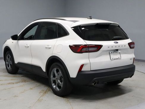 Certified 2025 Ford Escape ST-Line w/ Tech Pack #1 AWD/4WD image 10