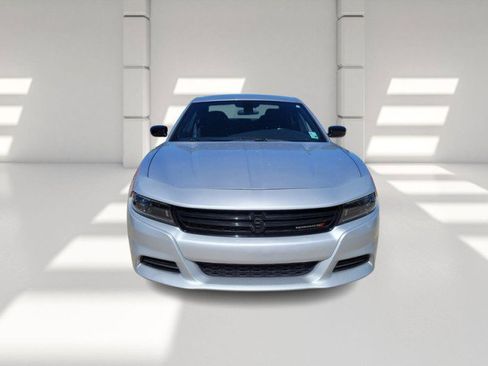 Used 2023 Dodge Charger SXT image 2