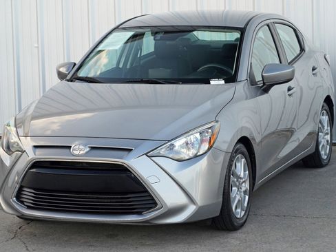 Used 2016 Scion iA image 41
