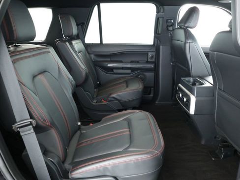 Used 2023 Ford Expedition Limited image 23