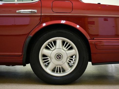 Used 1998 Bentley Brooklands Long Wheelbase RWD image 21