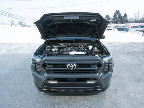 Used 2024 Toyota Tacoma SR5 image 32