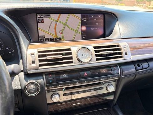 Used 2015 Lexus LS 460 w/ Comfort Package RWD image 13