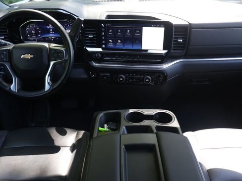 Used 2024 Chevrolet Silverado 2500 LTZ AWD/4WD image 18