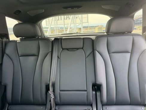 Used 2023 Audi Q7 2.0T Premium Plus w/ Premium Plus Package image 11