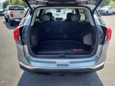 Certified 2023 GMC Terrain SLT w/ Infotainment Package II AWD/4WD image 31