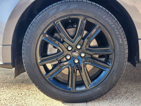 Used 2024 Ford Edge ST-Line AWD/4WD image 11