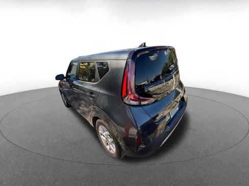 Used 2025 Kia Soul LX w/ LX Technology Package image 7