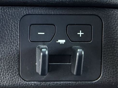 Used 2025 Toyota Tundra SR5 image 23