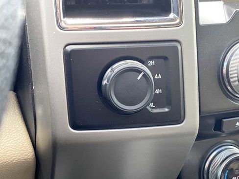 Used 2015 Ford F150 Lariat w/ Equipment Group 502A Luxury image 30