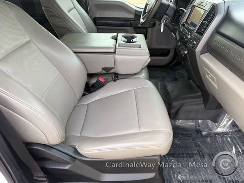 Used 2020 Ford F350 XL w/ Power Equipment Group image 30