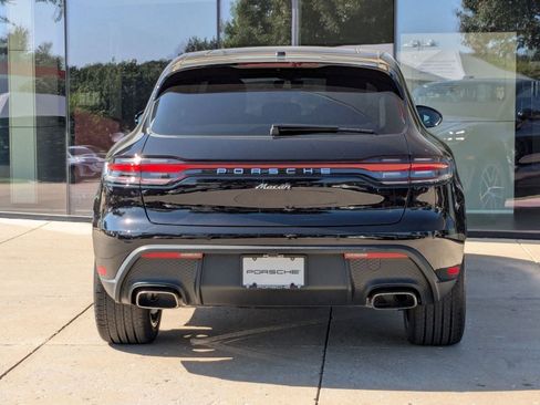 Certified 2025 Porsche Macan image 10