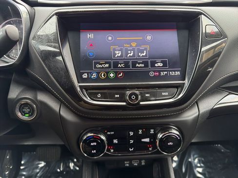 Used 2022 Chevrolet TrailBlazer ACTIV w/ Technology Package AWD/4WD image 23