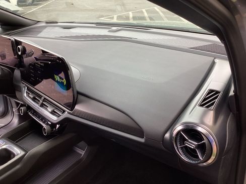 Used 2025 Chevrolet Equinox EV LT image 15