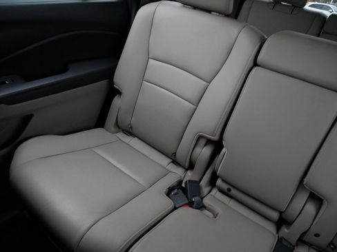 Used 2018 Honda Pilot EX-L image 12