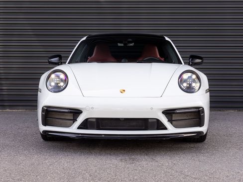 Used 2024 Porsche 911 Carrera GTS RWD image 7
