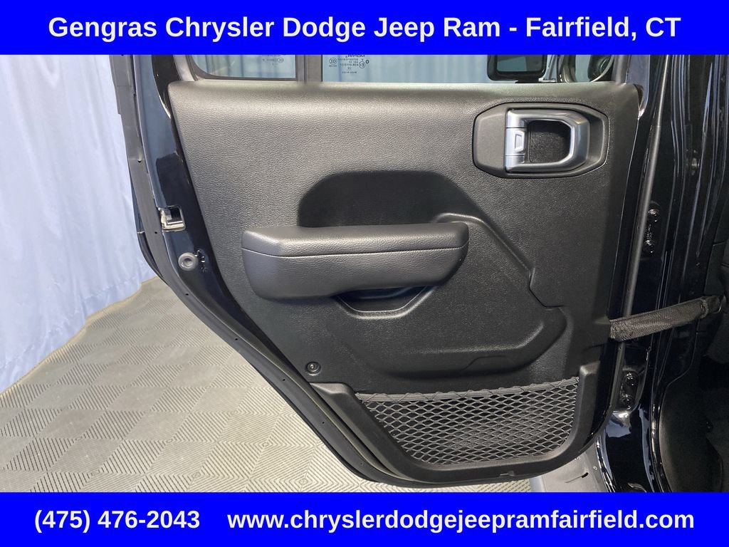 Certified 2022 Jeep Wrangler Unlimited Rubicon 4xe w/ Cold Weather Group AWD/4WD image 23