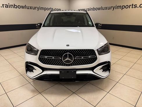 Used 2025 Mercedes-Benz GLE 350 4MATIC w/ AMG Line Exterior image 2