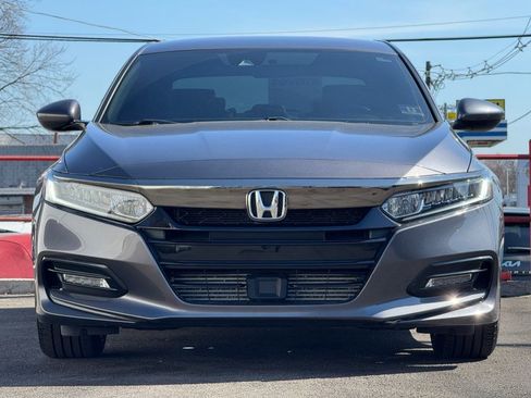 Used 2019 Honda Accord Sport image 2