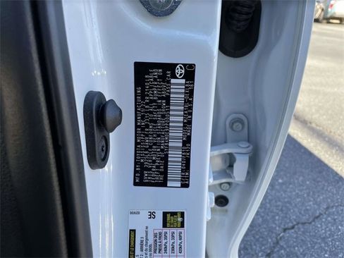 Used 2023 Toyota Corolla LE image 32