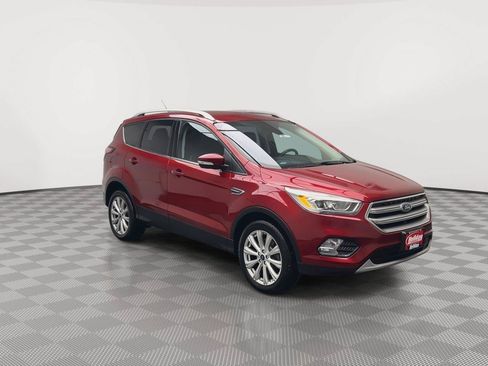 Used 2017 Ford Escape Titanium AWD/4WD image 34