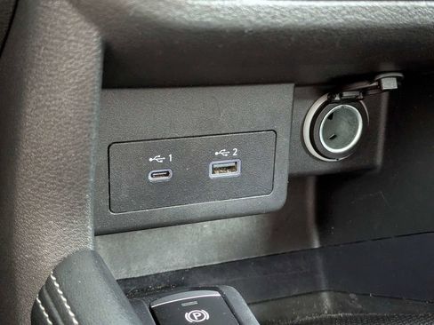 Used 2024 Nissan Kicks SV FWD image 21