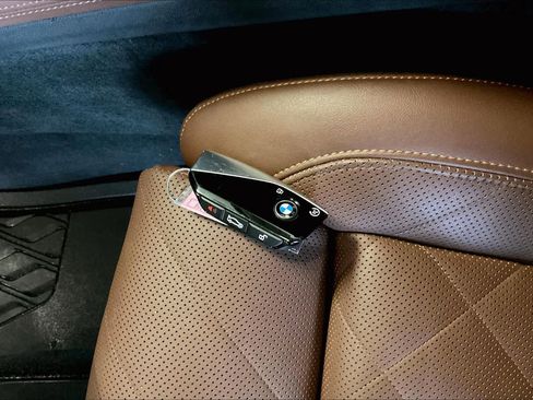 Certified 2023 BMW X7 xDrive40i w/ Premium Package image 14