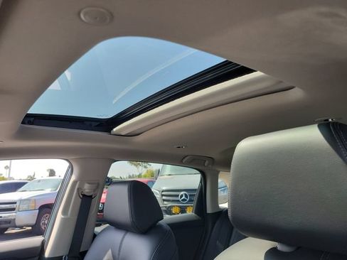 Certified 2025 Honda HR-V EX-L image 31