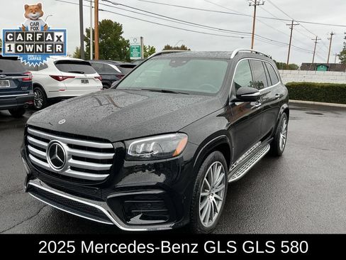 Used 2025 Mercedes-Benz GLS 580 4MATIC image 1