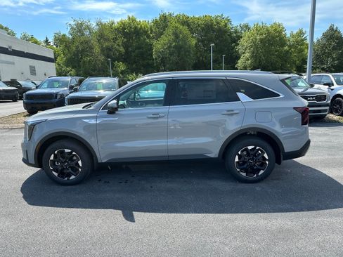 New 2026 Kia Sorento S AWD/4WD image 8